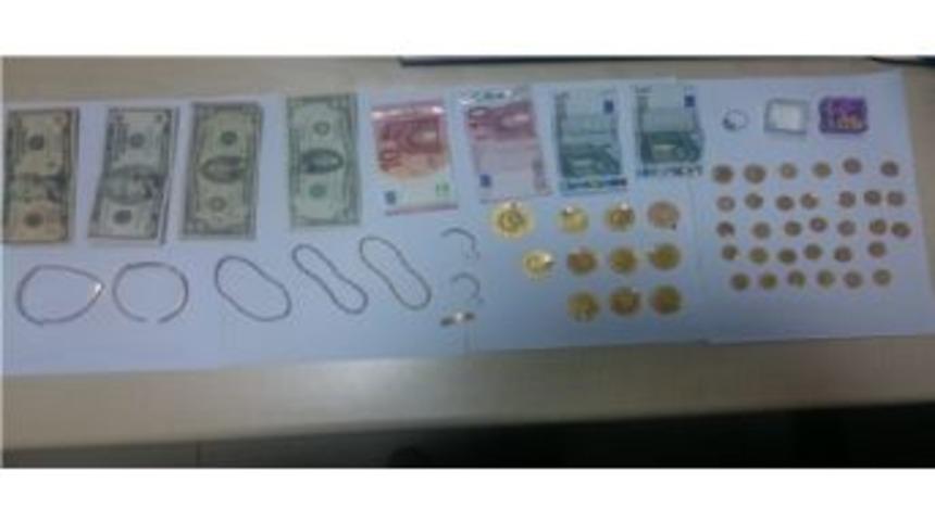 Polisiz Savcıyız Dediler Ger&ccedil;ek Polislere Yakalandılar