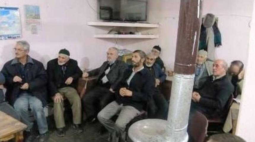 Taraklı Kaymakamı Yılmaz Ak&ccedil;apınar Mahallesini Ziyaret Etti