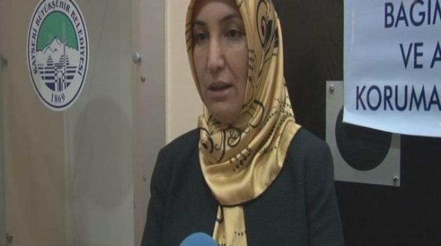 Kayseri Himaye Madde Bağımlıları Ve Aileyi Koruma Derneği Başkanı H&uuml;lya Turhan: