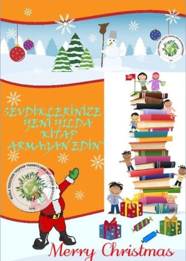 Muğla’da Yabancılardan Noel’de Kitap Bağışı