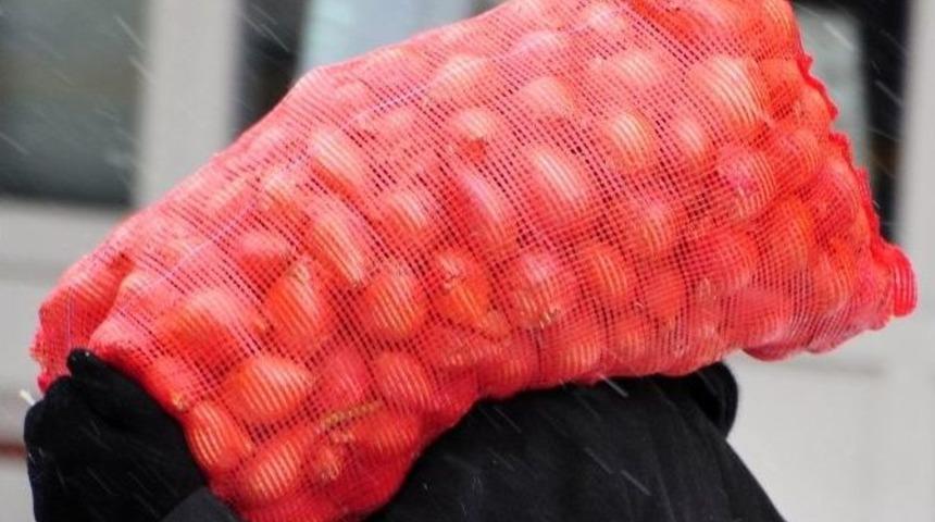 Yozgat&rsquo;ta Soğan, &Ccedil;ift&ccedil;inin Y&uuml;z&uuml;n&uuml; G&uuml;ld&uuml;rd&uuml;