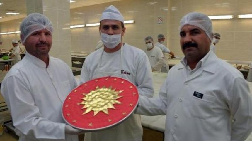 Cumhurbaşkanlığı Forslu Baklavayı Erdoğan'a G&ouml;nderdi