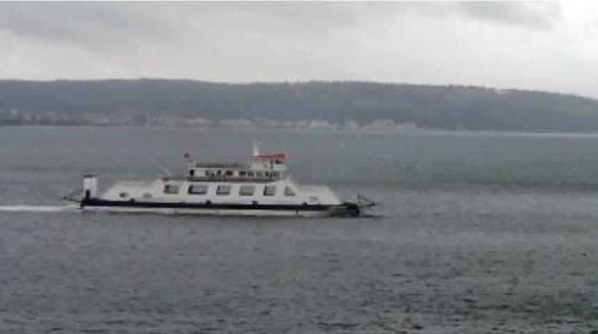 &Ccedil;anakkale&rsquo;de Feribot Seferleri İptal