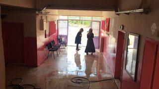 Silvan’da Müdür Ve Öğretmenler Okulu Temizledi