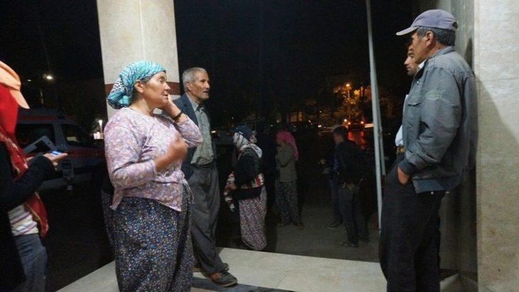 Üzüm İşçilerini Taşıyan Otobüs Devrildi: 31 Yaralı G3