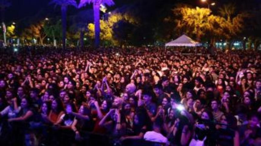 Eğlence Ve Sanatın Adresi; İef