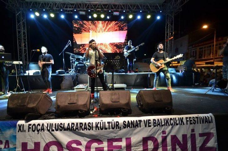 Kurtuluş Gecesi Coşkuyla Aydınlandı G1