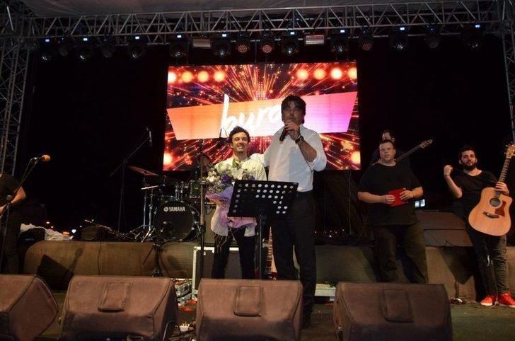 Kurtuluş Gecesi Coşkuyla Aydınlandı G4