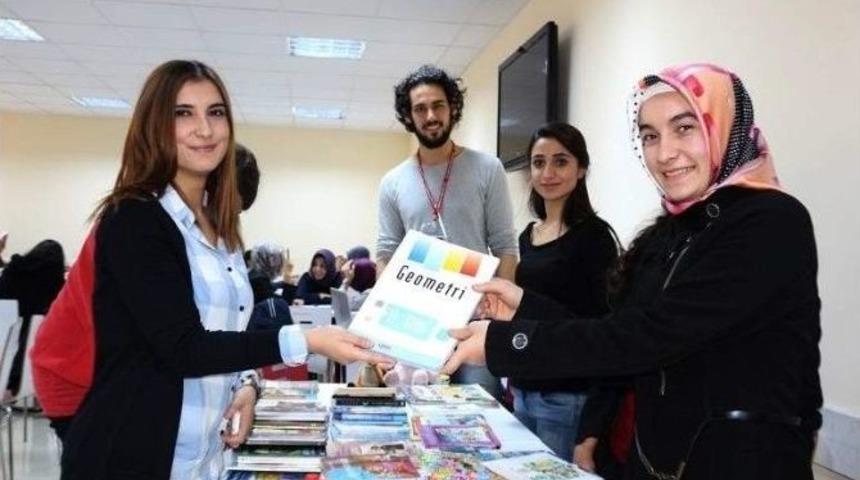 Amasya &Uuml;niversitesi &Ouml;ğrencileri Ağrı&rsquo;daki Kardeşleri İ&ccedil;in Kitap Topluyor