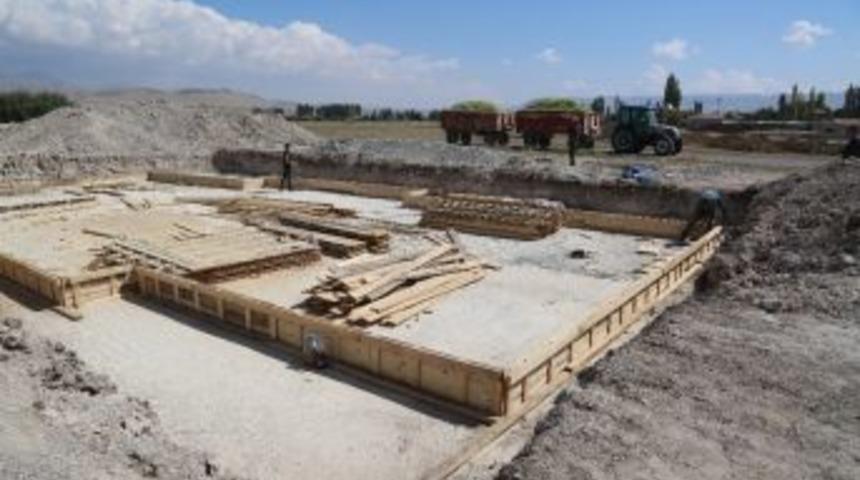 Sindelh&ouml;y&uuml;k Mahallesi Spor Tesisi&rsquo;nin Yapımına Başlandı