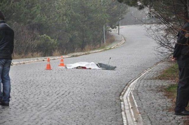 Boşandığı Eşini Yol Ortasında Bıçaklayarak Öldürdü