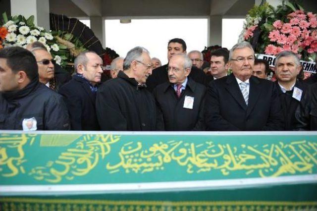 Kılıçdaroğlu, Gençlik Kolları Eski Genel Başkanlarından Belovacıklı'nın Cenaze Törenine Katıldı
