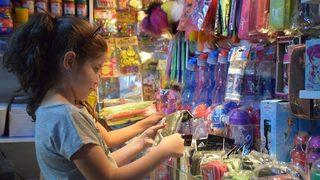 Veliler İstenen ’fazla’ Malzemelerden Şikayetçi