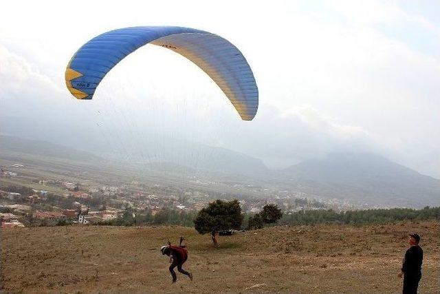 Hakkarili Genç Sporcular Pilot Oldu