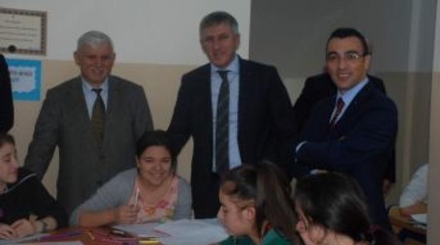 Yurtlarda Kalan Lise &Ouml;ğrencilerini Ziyaret Ederek Nasihat Ettiler