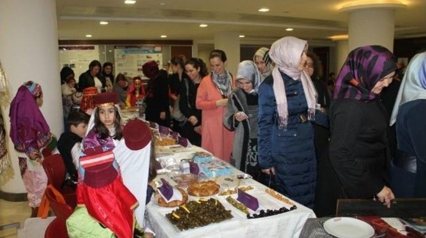 Nil&uuml;fer Eğitim Kurumlarında Yerli Malı Haftası Ş&ouml;leni