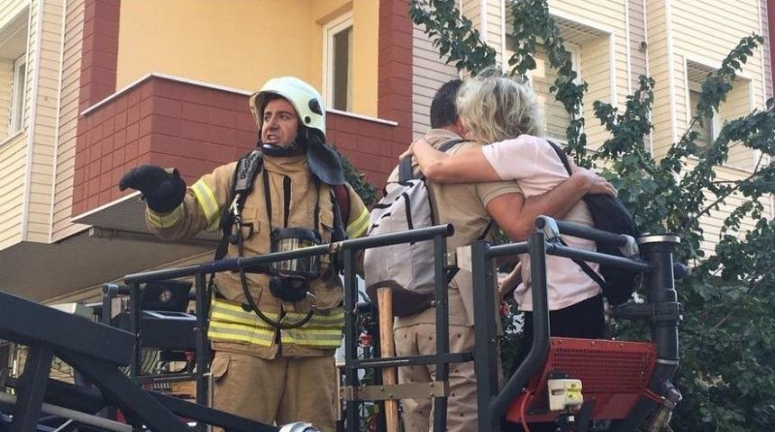 Kartal’da Yangında Can Pazarı: Çok Sayıda Kişi Mahsur Kaldı