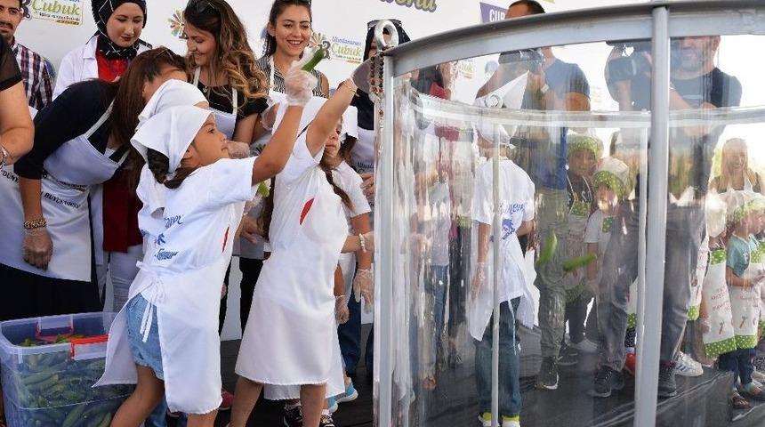 Dünyanın En Büyük Turşusu, Ankara’da Kuruldu
