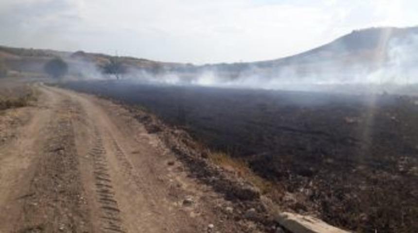 Jandarma Ekipleri Anız Yakanlara G&ouml;z A&ccedil;tırmıyor