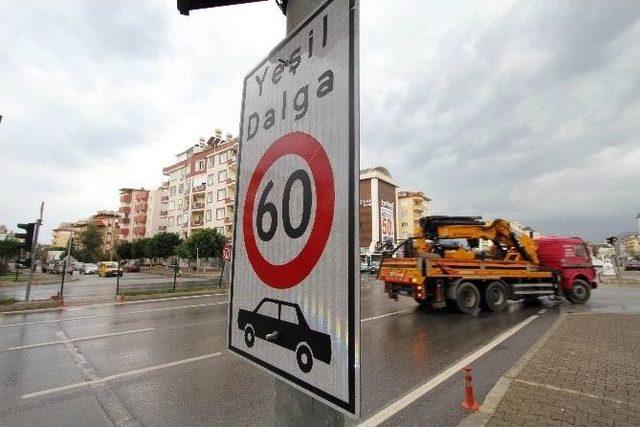 Hem Kırmızı Işık Stresini Kaldırıyor, Hem De Yakıt Tasarrufu Sağlıyor