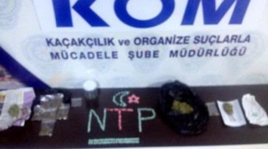 Narkotim Ekibi İlk Operasyonunda 4 Kişiyi Yakaladı