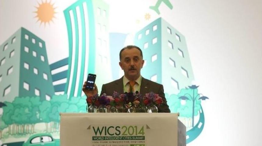 Başkan &Ccedil;ağırıcı, Akıllı Şehirler Zirvesi&rsquo;nde Konuştu