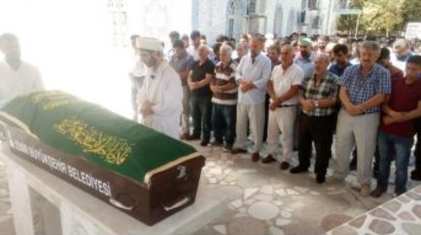 Doğuma Giderken Trafik Kazasında Ölen Kadının Cenazesi Gözyaşlarıyla Uğurlandı