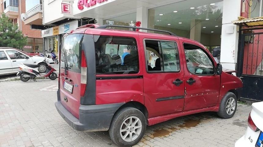 Tavşanlı&rsquo;da Trafik Kazası: 2 Yaralı