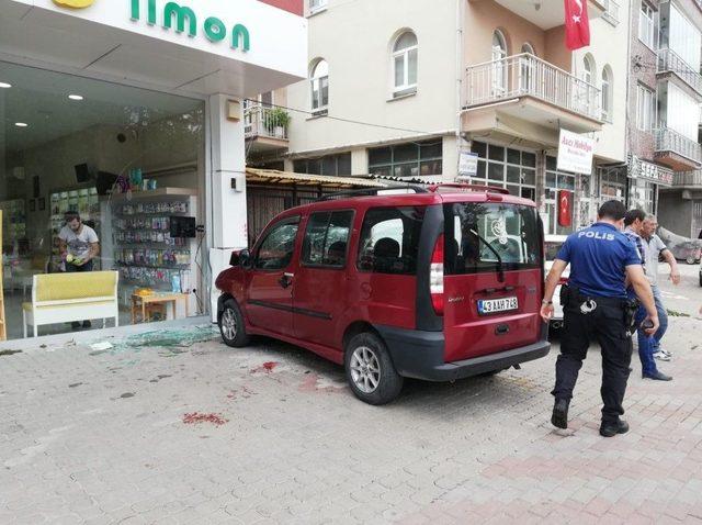 Tavşanlı’da Trafik Kazası: 2 Yaralı