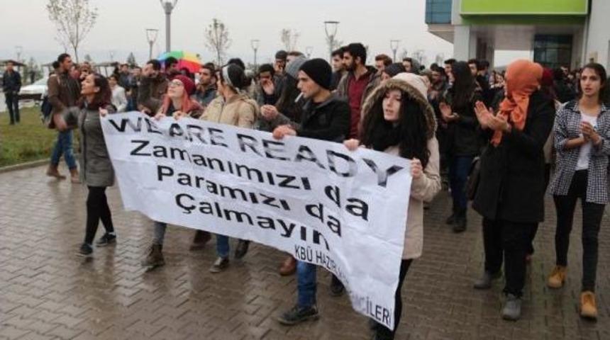 &Uuml;niversite &Ouml;ğrencilerinin 'hazırlık' Tepkisi
