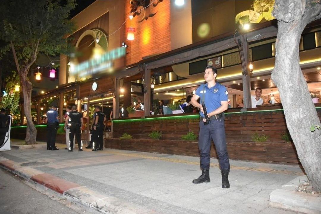 Antalya&rsquo;da Polis "t&uuml;rkiye Huzur Ve G&uuml;ven" Uygulamasında Kuş U&ccedil;urtulmadı