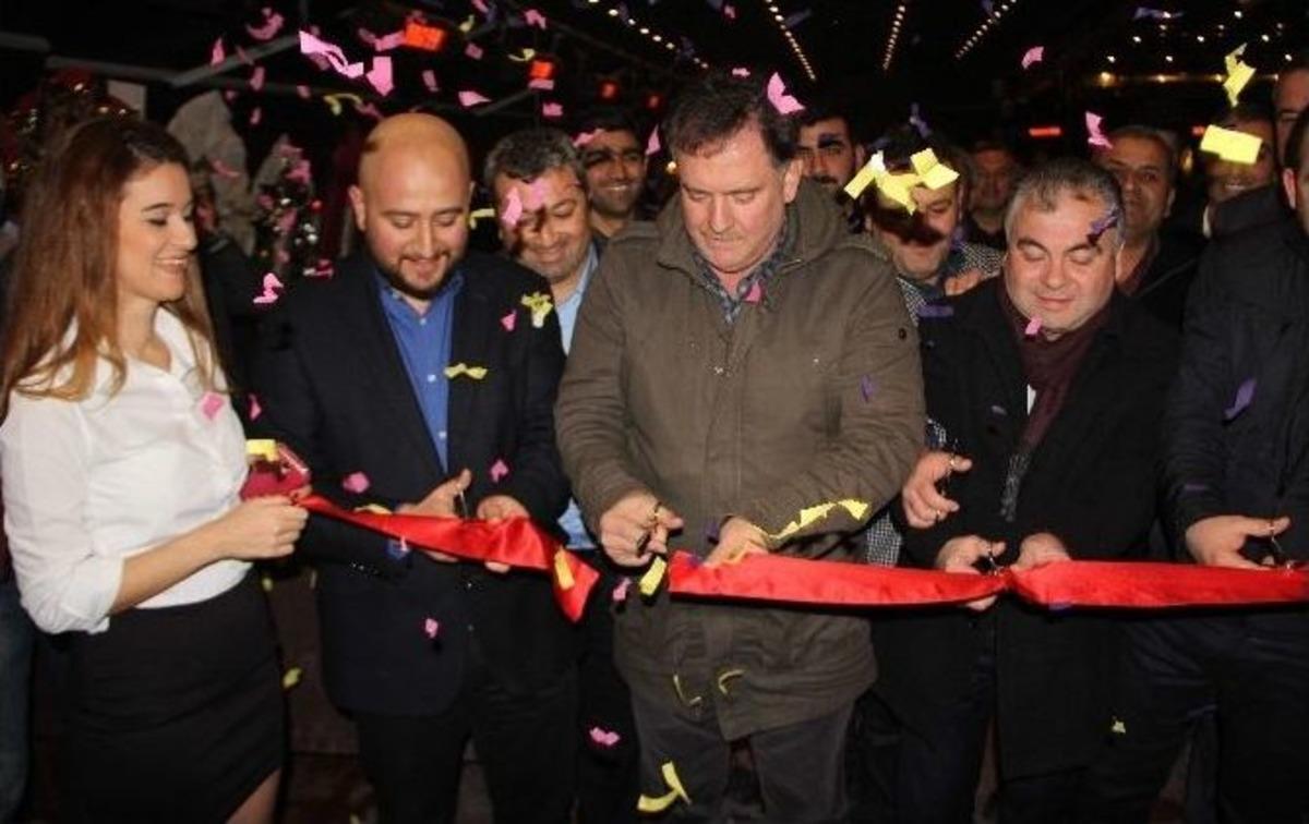 Tuğba Altıntop&rsquo;a S&uuml;priz Doğum G&uuml;n&uuml;