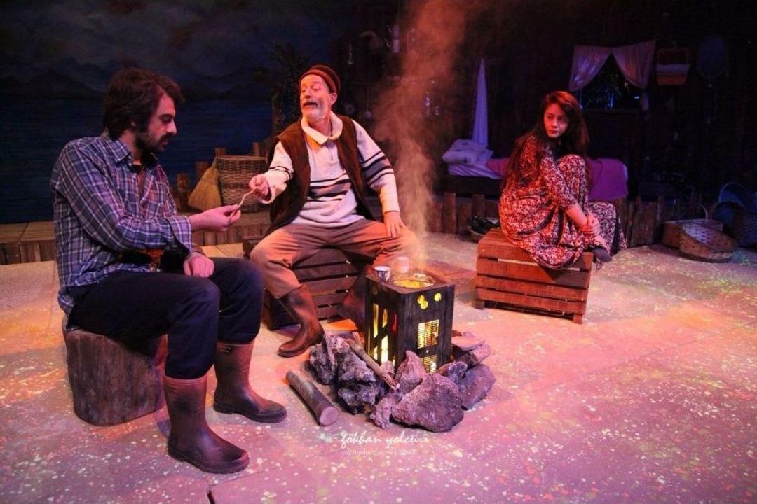 Alanya Belediye Tiyatrosu Kıbrıs Turnesine &Ccedil;ıkıyor