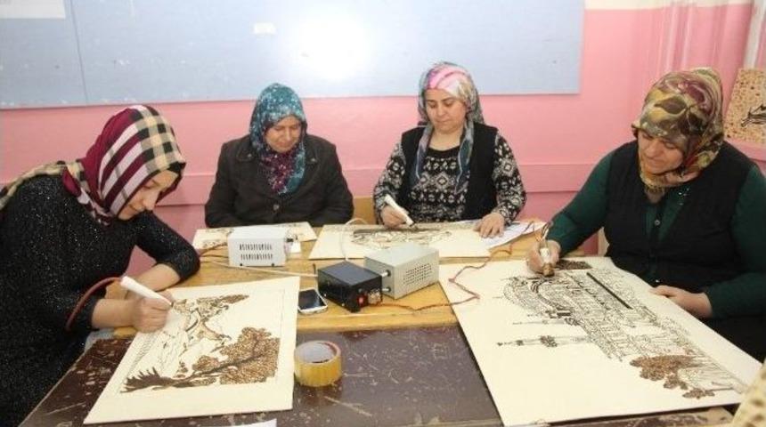 Yozgat&rsquo;ta Hami-yet Anneleri A&ccedil;ılan Kurslarda Meslek &Ouml;ğreniyor