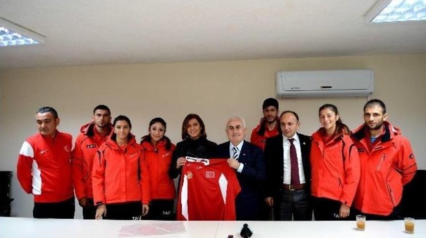 Kros Milli Takımı&rsquo;ndan, Edirne Valisi Şahin&rsquo;e Ziyaret