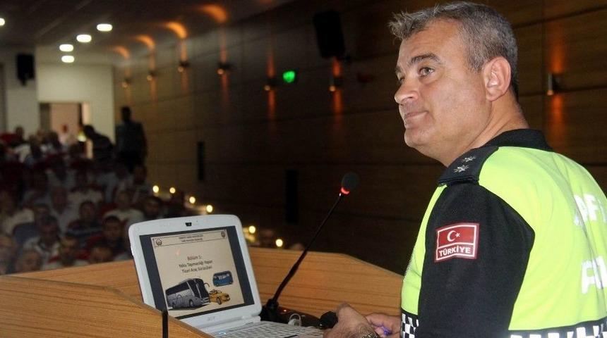 Servis Ve Ticari Ara&ccedil; S&uuml;r&uuml;c&uuml;lerine Polisten Eğitim