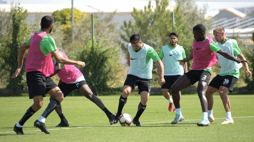 Atiker Konyaspor G&uuml;n&uuml; Yaptığı Tek Antrenmanla Değerlendirdi