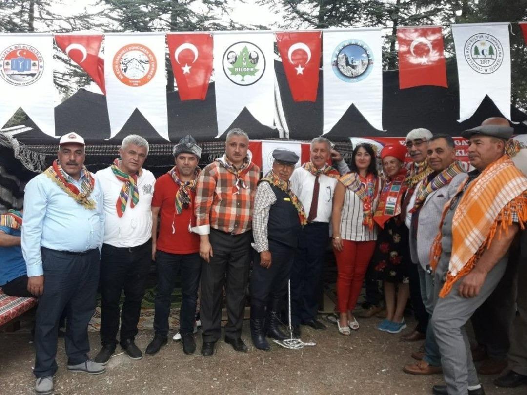 İstanbul Y&ouml;r&uuml;k T&uuml;rkmen Derneği&rsquo;nden S&ouml;ğ&uuml;t &Ccedil;ıkartması