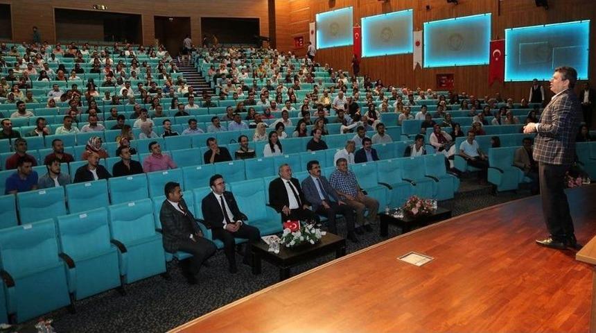 &Ouml;ğretmenlere Seminer Verilmeye Başlandı