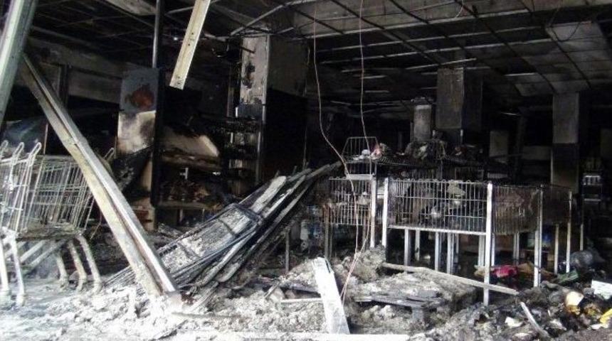 Ydg-h&rsquo;liler İş Yerlerini Ateşe Verdi