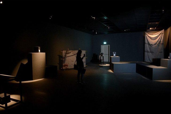 ’evrenin Titreşen Işıkları’ Salt Beyoğlu’nda Ziyarete Açıldı G4