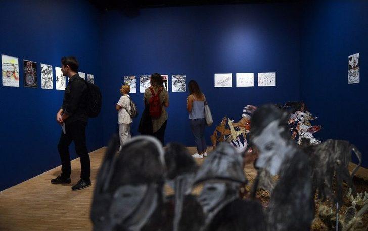 ’evrenin Titreşen Işıkları’ Salt Beyoğlu’nda Ziyarete Açıldı G5