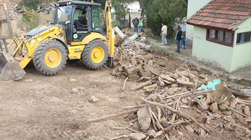 İnönü Belediyesi Cami Tadilatlarına Devam Ediyor