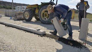 Birçok Mahallede Yol Yapım Çalışmaları Devam Ediyor