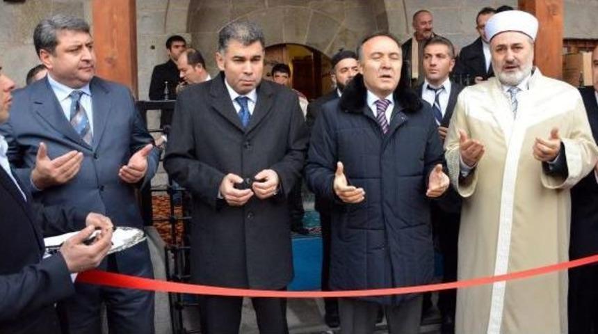 Erdoğan'ın 'ucube' Dediği Minareler Tek Tek Yenileniyor