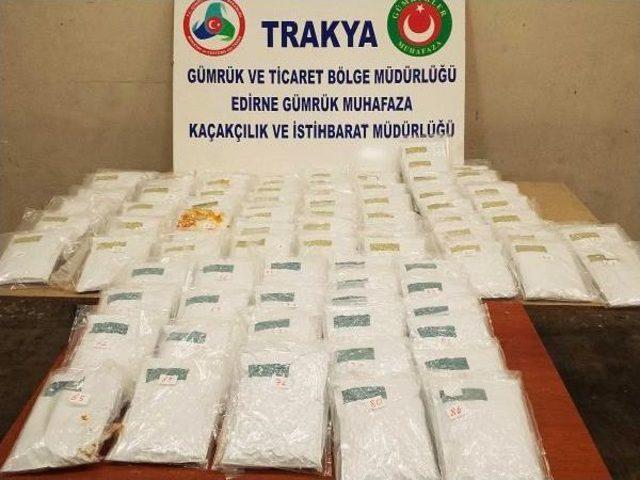 Terkedilmiş Araçta 113 Kilo Uyuşturucu Hap Ele Geçirildi