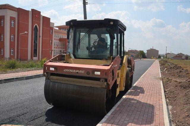 Ergene’de Gündoğdu Ve Orhan Veli Caddeleri Asfaltlandı