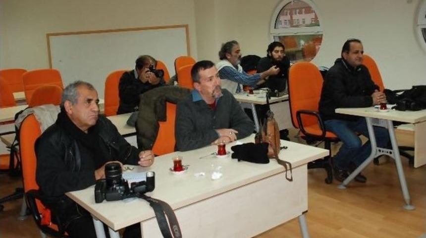 Başkan Atabay, Garaj Ve Spor Kompleksinin Dosyalarını Verdi