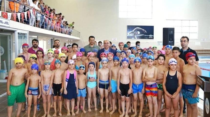 Adıyaman Belediyesi Yaz Spor Okulları 4 Bin Kursiyeri Mezun Etti