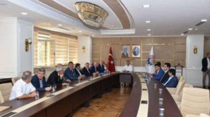 &lsquo;silindirle Sıkıştırılmış Beton Yol&rsquo; İle Yolların &Ouml;mr&uuml; Uzuyor